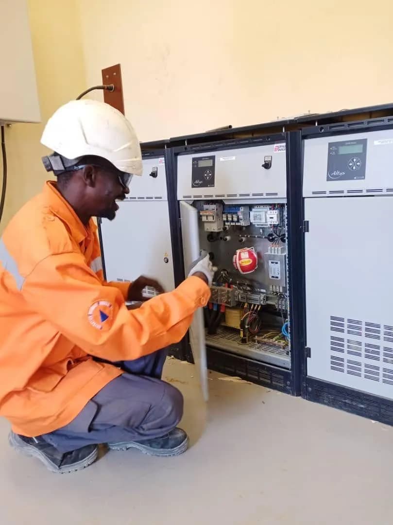 Installation of an Elide Fire extinguishing ball